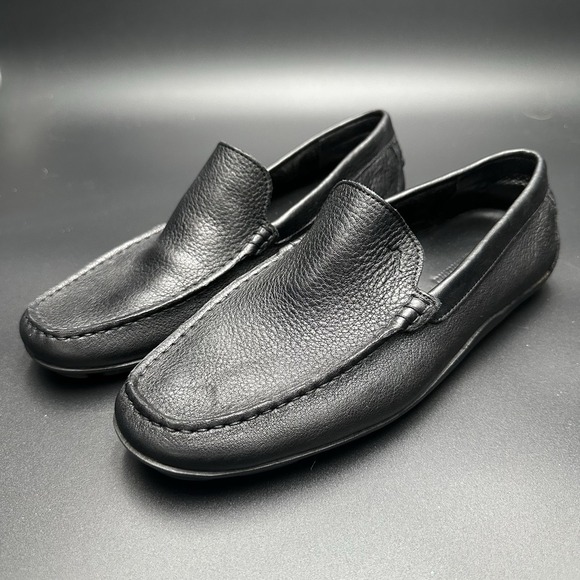 Tommy Bahama MocsMen Size 10M Loafers Shoes Leather Black
